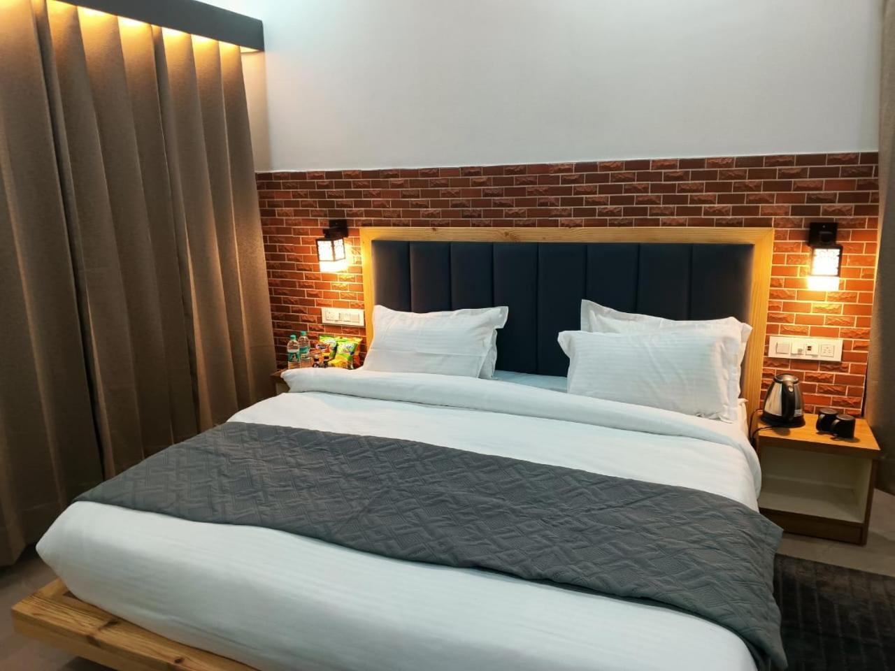 Red Roof Inn Ramnagar  Εξωτερικό φωτογραφία