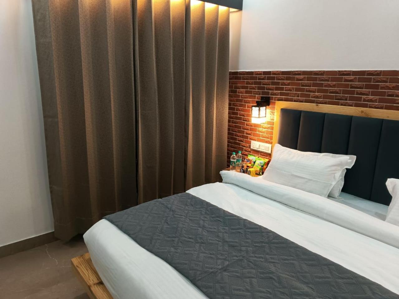 Red Roof Inn Ramnagar  Εξωτερικό φωτογραφία