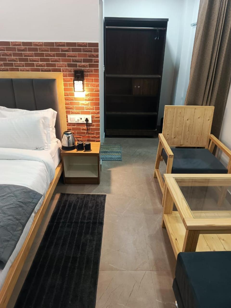 Red Roof Inn Ramnagar  Εξωτερικό φωτογραφία