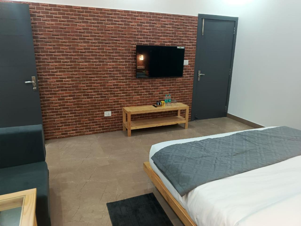 Red Roof Inn Ramnagar  Εξωτερικό φωτογραφία