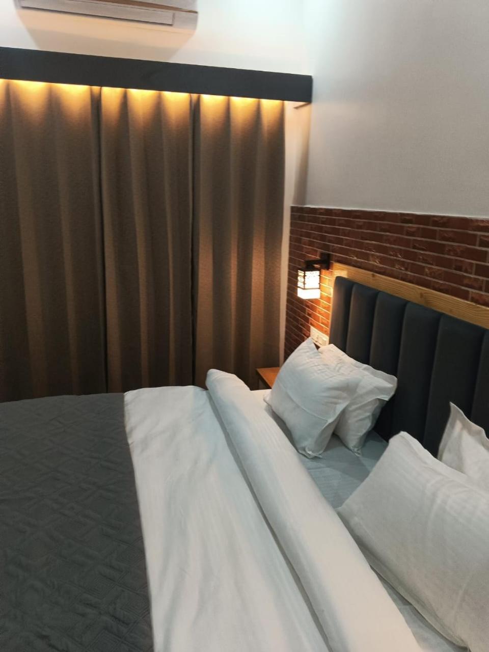 Red Roof Inn Ramnagar  Εξωτερικό φωτογραφία