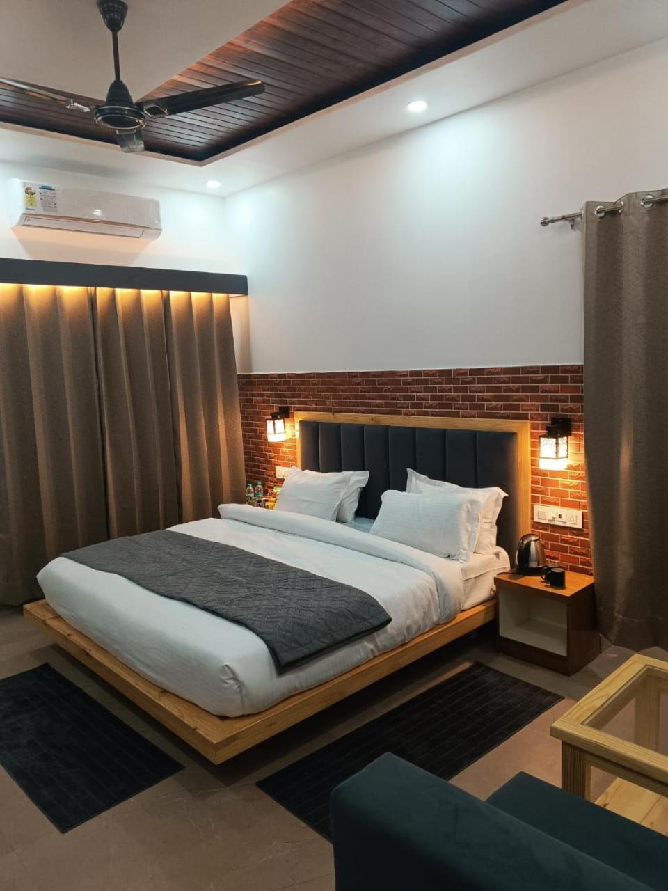 Red Roof Inn Ramnagar  Εξωτερικό φωτογραφία